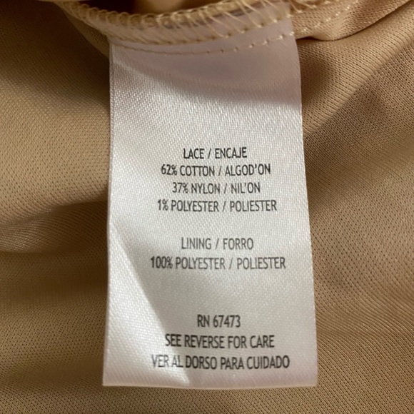 SALE 🔥Danny & Nicole red lace dress in great shape - Picture 6 of 7